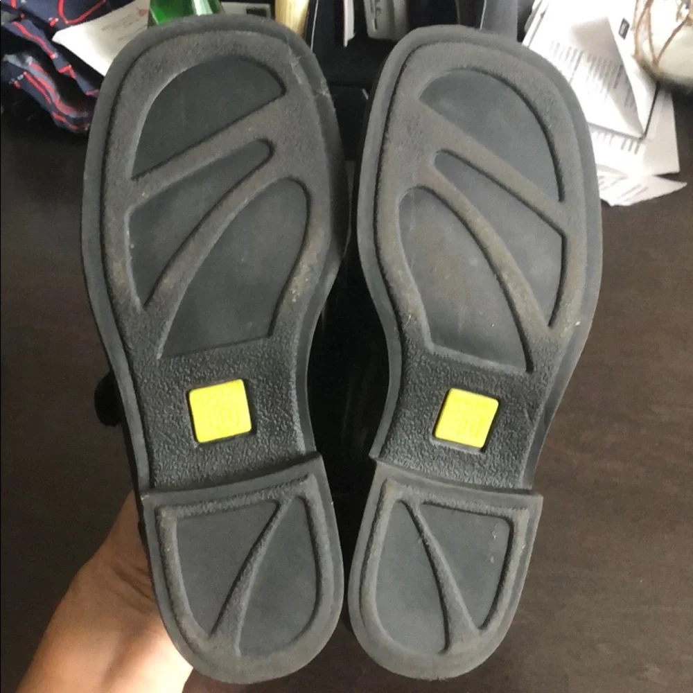 Kenneth Cole REACTION Black Patent shoes